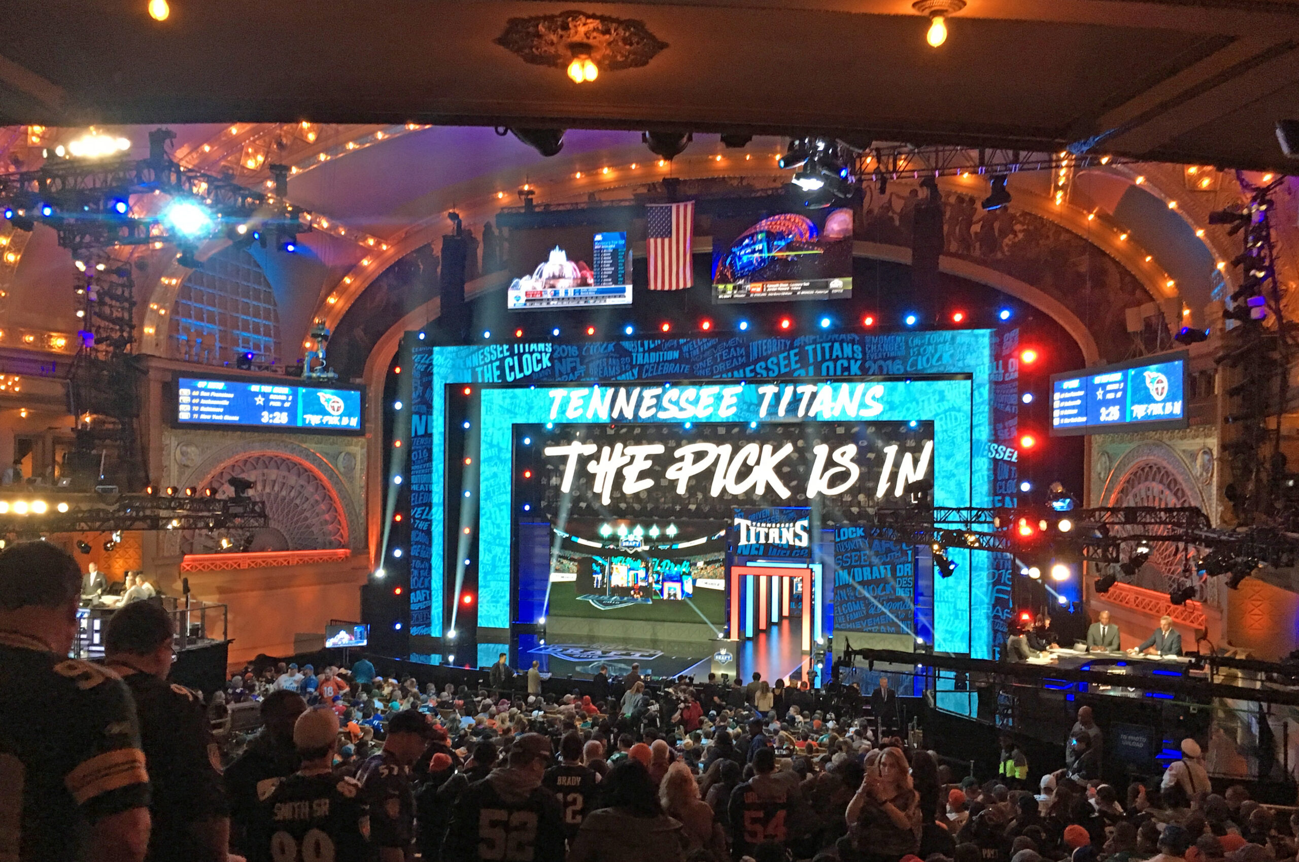 NFL Draft - Photo by Wikimedia Commons, CC by-SA 2.0 (https://creativecommons.org/licenses/by-sa/2.0/)